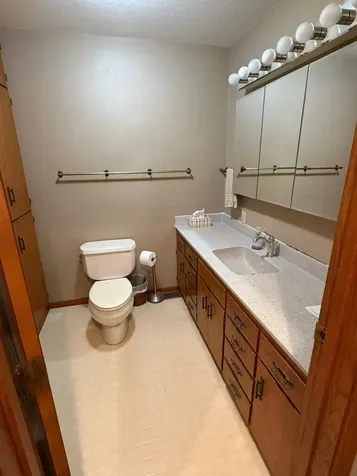 905 Main Street N Renville MN 56284
