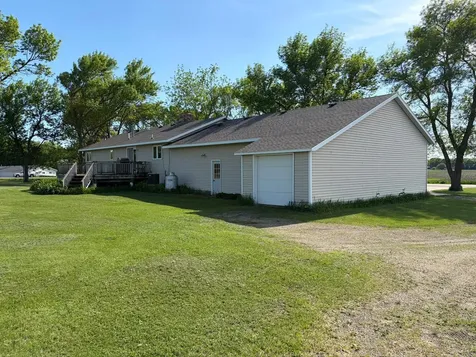 905 Main Street N Renville MN 56284
