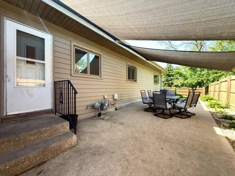 979 S Prairie Avenue Fairmont MN 56031