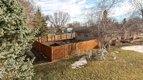 979 S Prairie Avenue Fairmont MN 56031