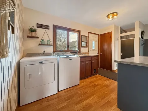 979 S Prairie Avenue Fairmont MN 56031