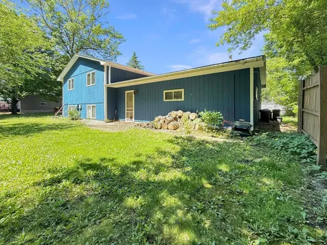 513 E Ciro Street Truman MN 56088