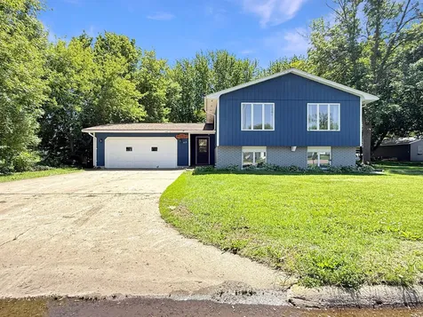 513 E Ciro Street Truman MN 56088