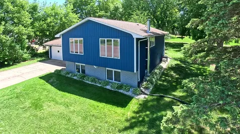 513 E Ciro Street Truman MN 56088