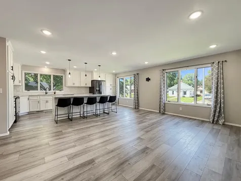 513 E Ciro Street Truman MN 56088
