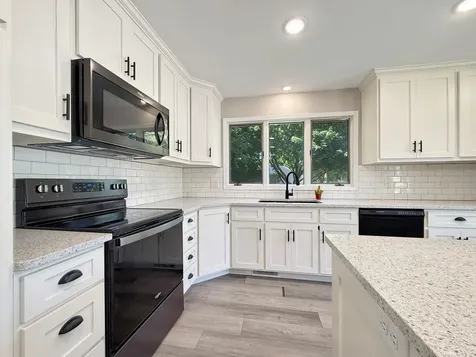 513 E Ciro Street Truman MN 56088