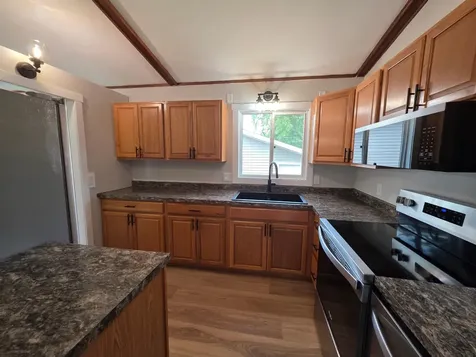 510 Arnold Street West Concord MN 55985