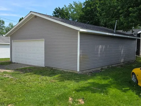 510 Arnold Street West Concord MN 55985
