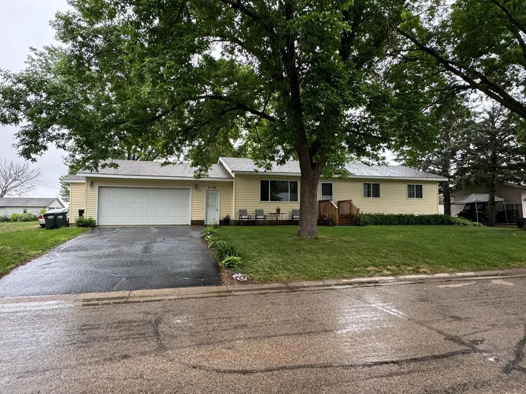 516 Nelson Avenue Belgrade MN 56312