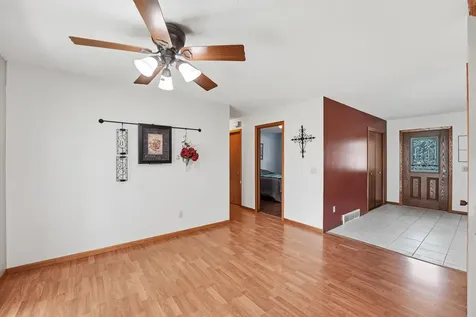 516 Nelson Avenue Belgrade MN 56312