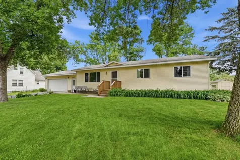516 Nelson Avenue Belgrade MN 56312