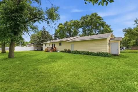 516 Nelson Avenue Belgrade MN 56312