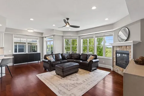 1171 Gallery Lane Chaska MN 55318