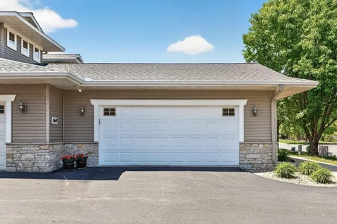 1171 Gallery Lane Chaska MN 55318