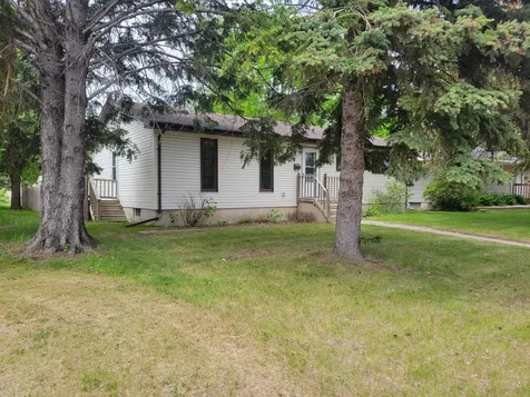 425 Spruce Avenue S Thief River Falls MN 56701