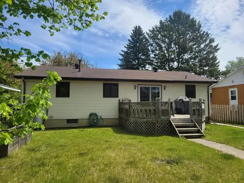 425 Spruce Avenue S Thief River Falls MN 56701