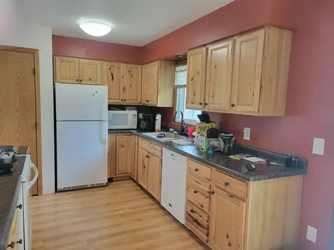 425 Spruce Avenue S Thief River Falls MN 56701