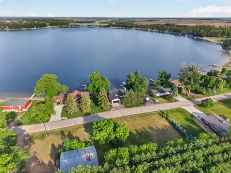 43592 W Paul Lake Drive Perham MN 56573