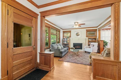 1028 Ashland Avenue Saint Paul MN 55104