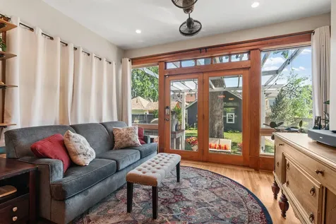 1028 Ashland Avenue Saint Paul MN 55104