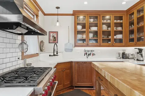 1028 Ashland Avenue Saint Paul MN 55104