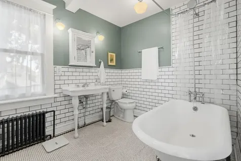 1028 Ashland Avenue Saint Paul MN 55104