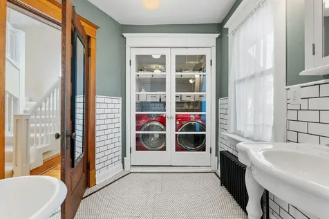 1028 Ashland Avenue Saint Paul MN 55104