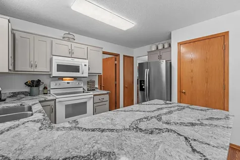 18474 Everest Path Farmington MN 55024