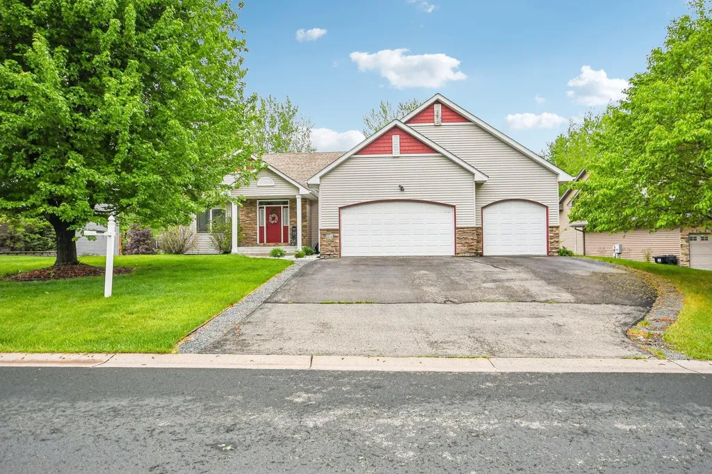 6624 145th Circle N Hugo MN 55038