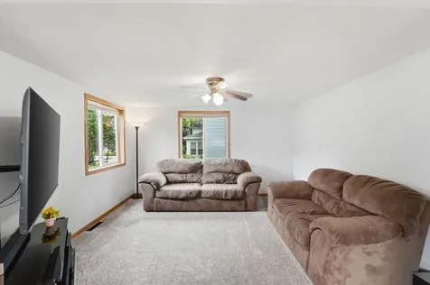 114 E Oak Street Osakis MN 56360