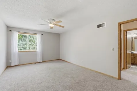 8426 Copperfield Way Inver Grove Heights MN 55076