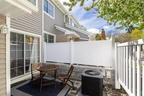 8426 Copperfield Way Inver Grove Heights MN 55076