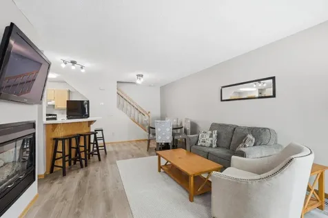 8426 Copperfield Way Inver Grove Heights MN 55076