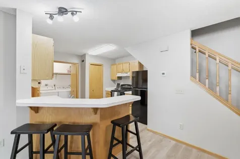 8426 Copperfield Way Inver Grove Heights MN 55076