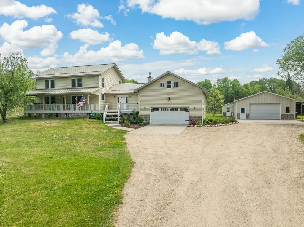 20190 Happy Hollow Road Grand Rapids MN 55744