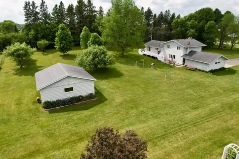 18827 County Road 17 Holdingford MN 56340
