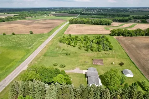18827 County Road 17 Holdingford MN 56340