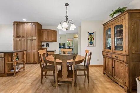 10435 Buckingham Drive Eden Prairie MN 55347