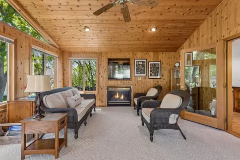 10435 Buckingham Drive Eden Prairie MN 55347