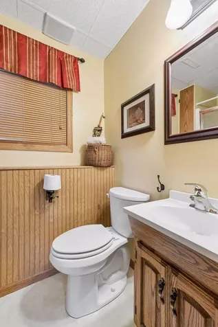 10435 Buckingham Drive Eden Prairie MN 55347