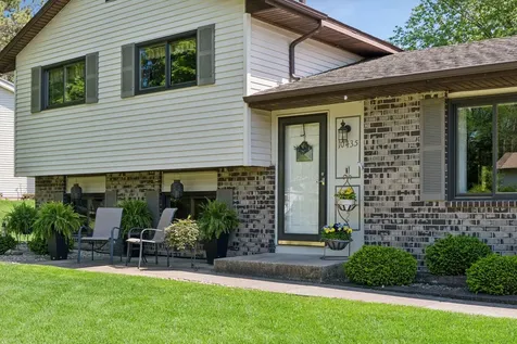 10435 Buckingham Drive Eden Prairie MN 55347