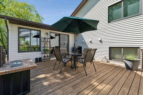 10435 Buckingham Drive Eden Prairie MN 55347