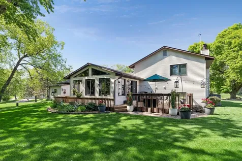 10435 Buckingham Drive Eden Prairie MN 55347