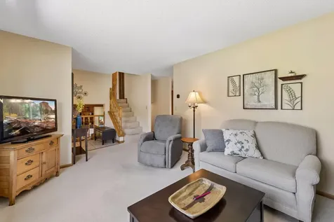 10435 Buckingham Drive Eden Prairie MN 55347