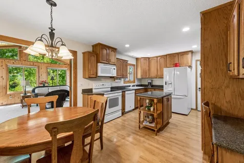 10435 Buckingham Drive Eden Prairie MN 55347