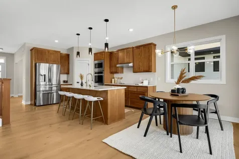 2164 Eustis Roseville MN 55113