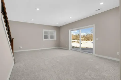 2164 Eustis Roseville MN 55113