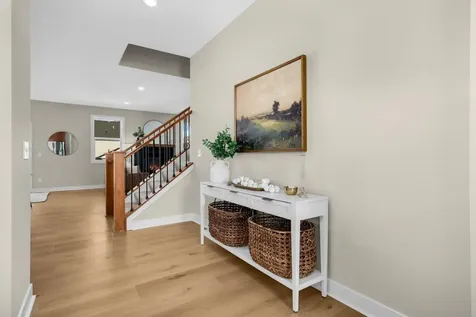 2164 Eustis Roseville MN 55113
