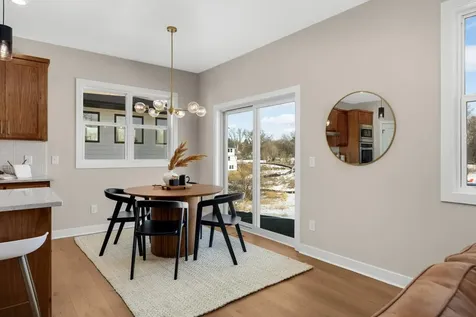 2164 Eustis Roseville MN 55113