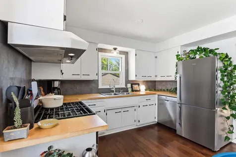 3521 10th Avenue S Minneapolis MN 55407